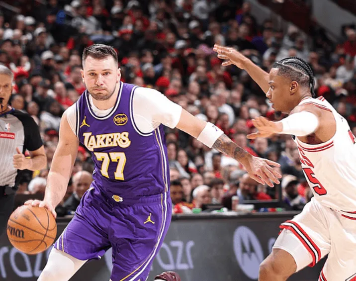 世俱杯赛程-东契奇加盟湖人后第2次砍下45+10助，追平贝勒并列队史第一